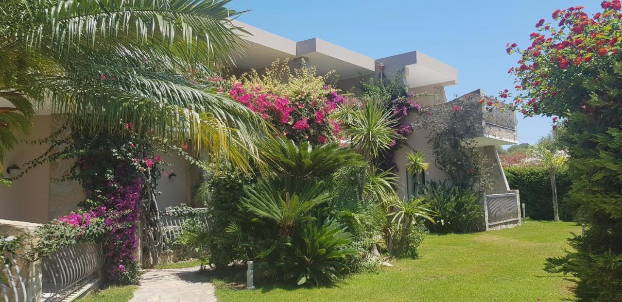 Palm Village Villasimius Eksteriør bilde