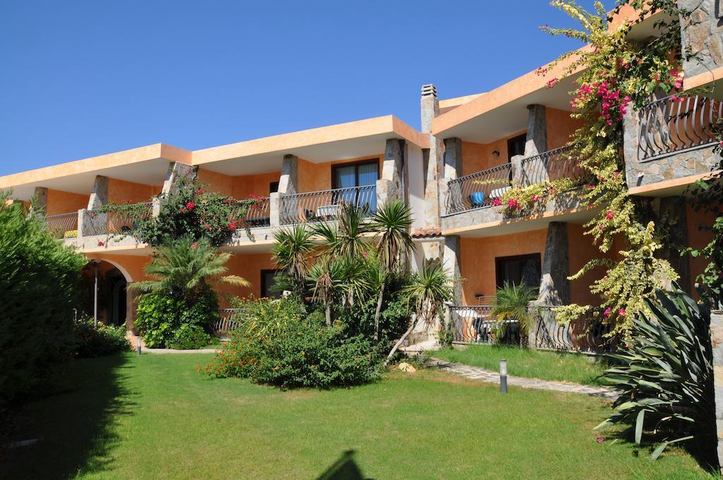 Palm Village Villasimius Eksteriør bilde